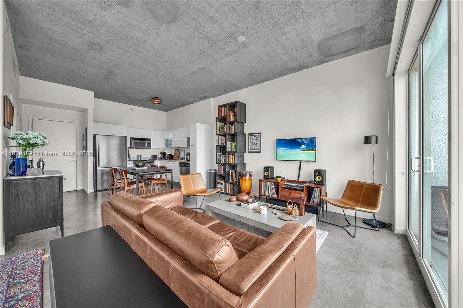 Loft Downtown II · #2917 in Miami - Photo 5