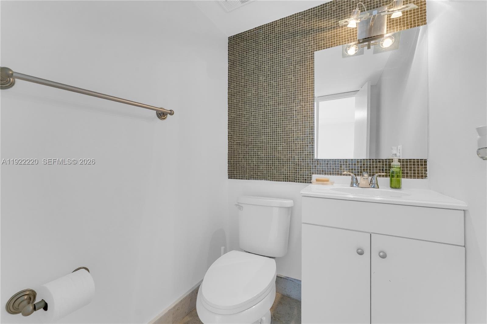 PINE TOWER CONDO · #502 in North Miami Beach - Photo 23