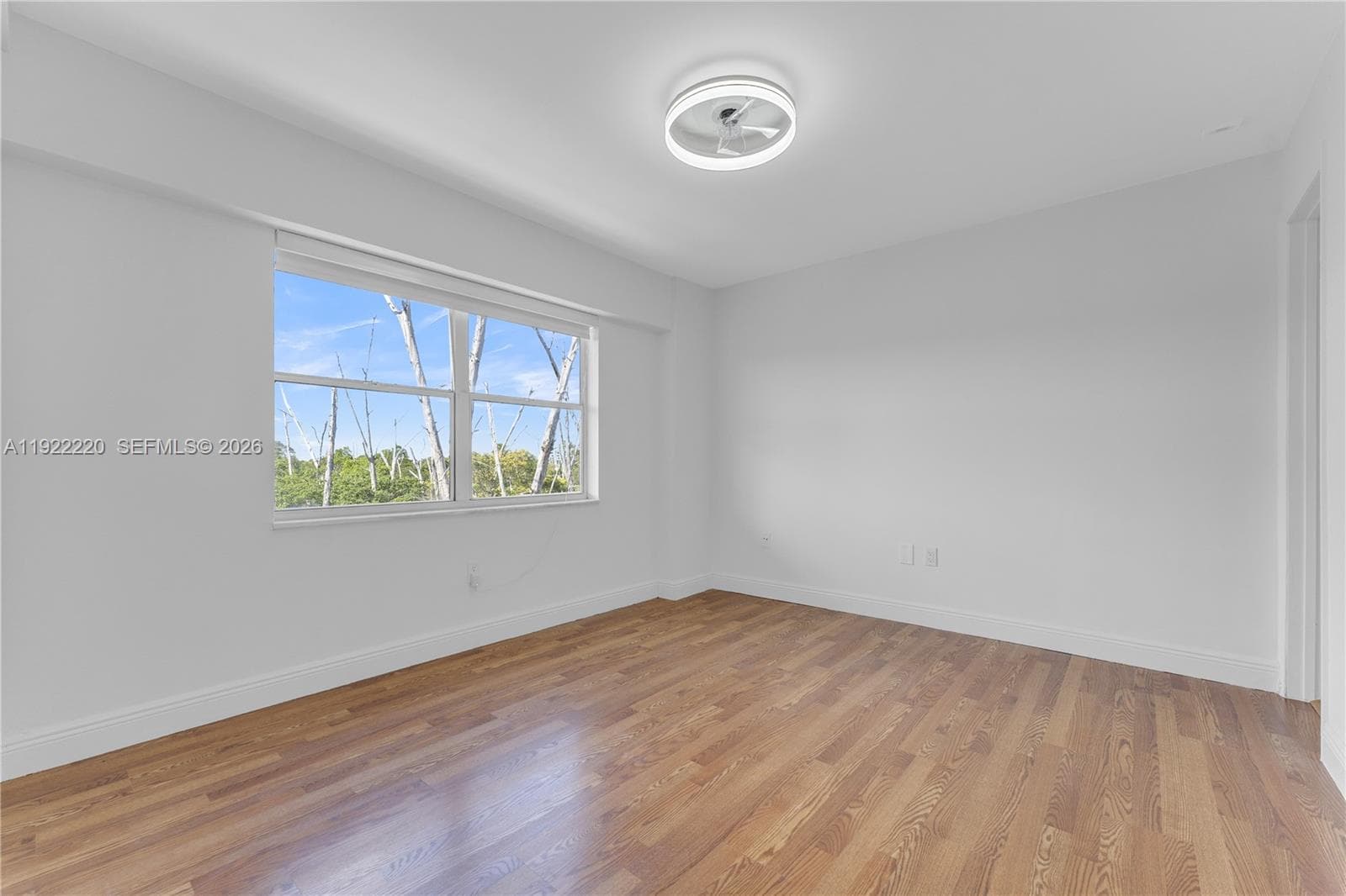 PINE TOWER CONDO · #502 in North Miami Beach - Photo 17