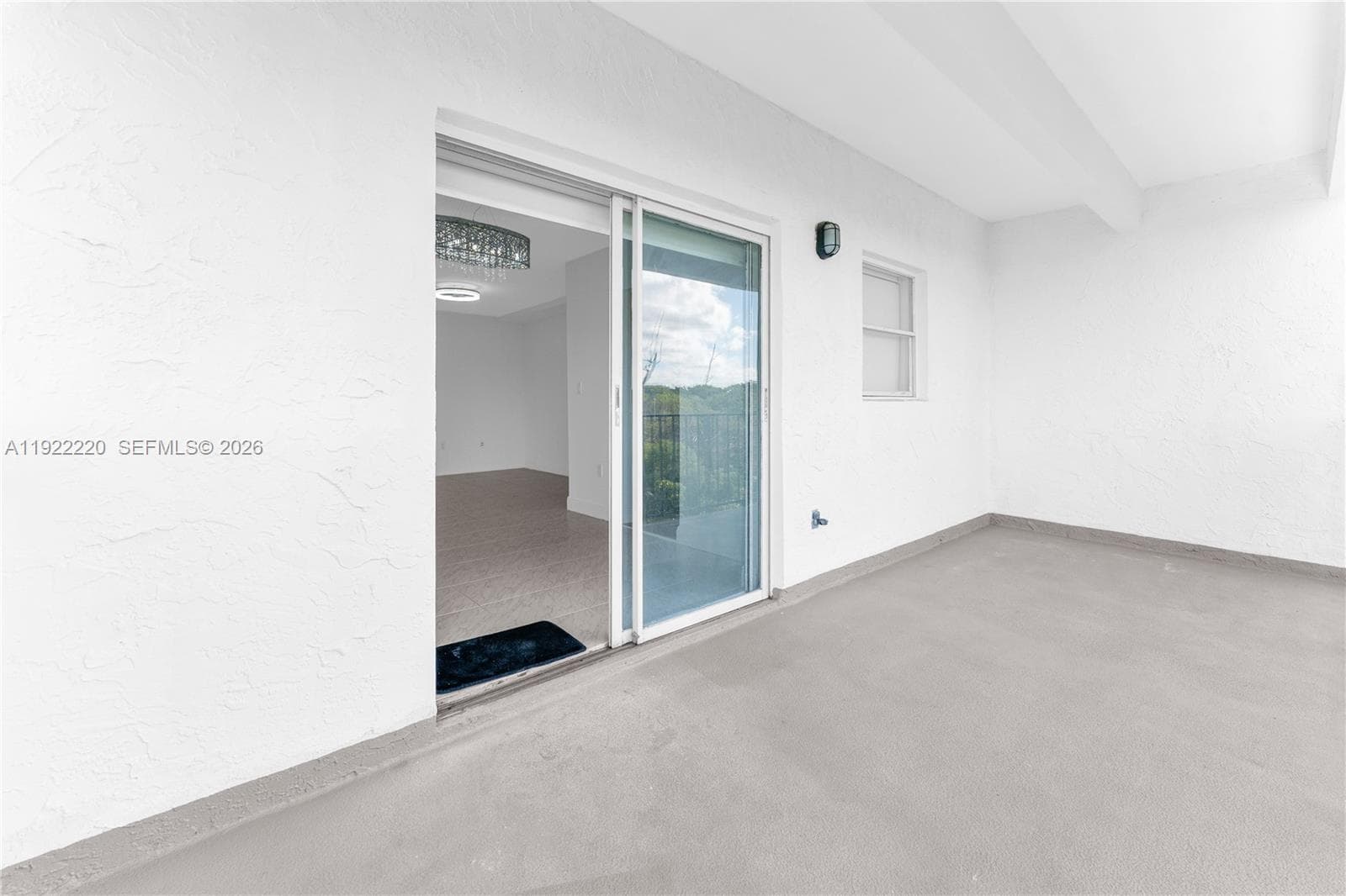 PINE TOWER CONDO · #502 in North Miami Beach - Photo 28