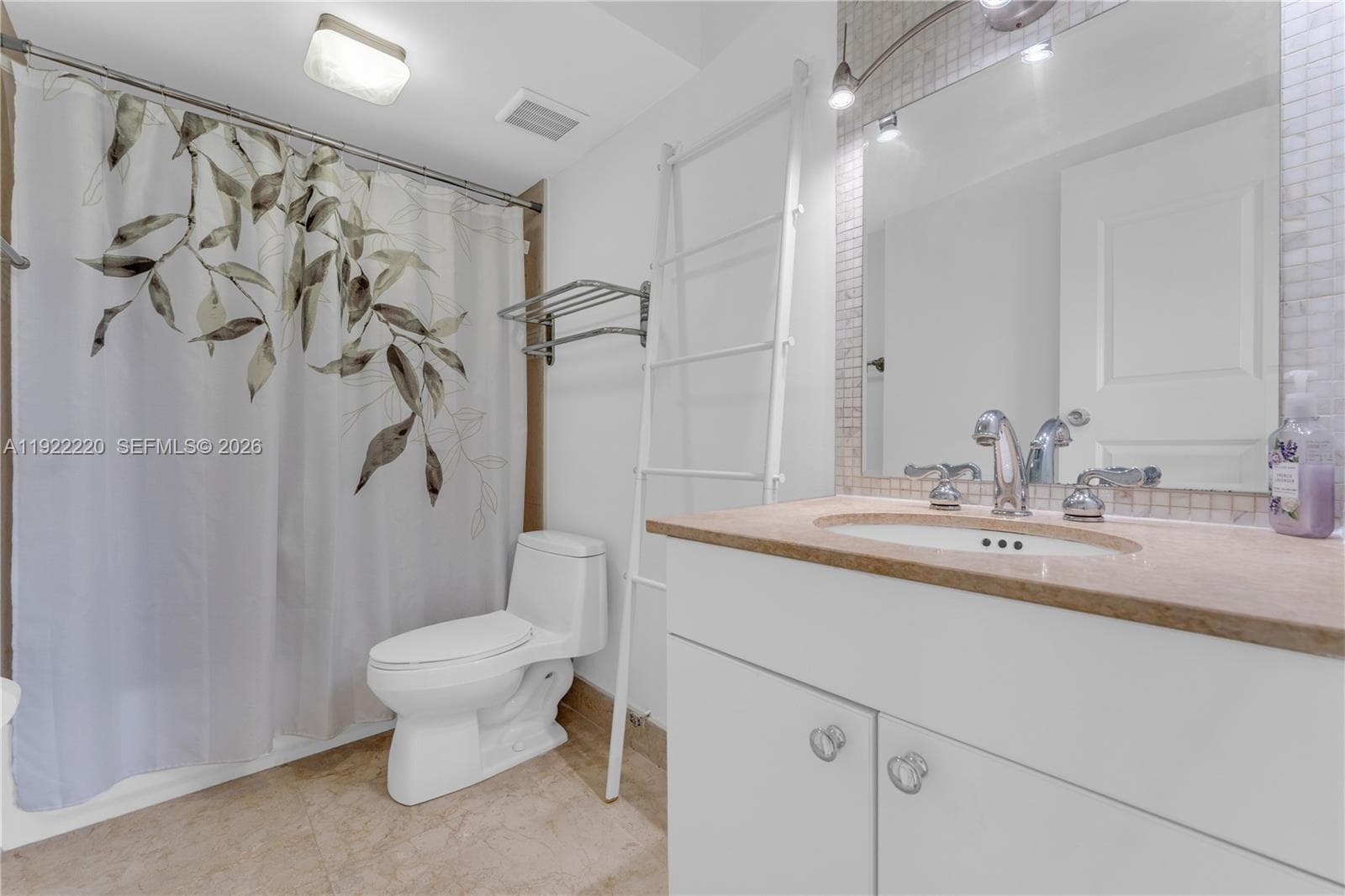 PINE TOWER CONDO · #502 in North Miami Beach - Photo 19