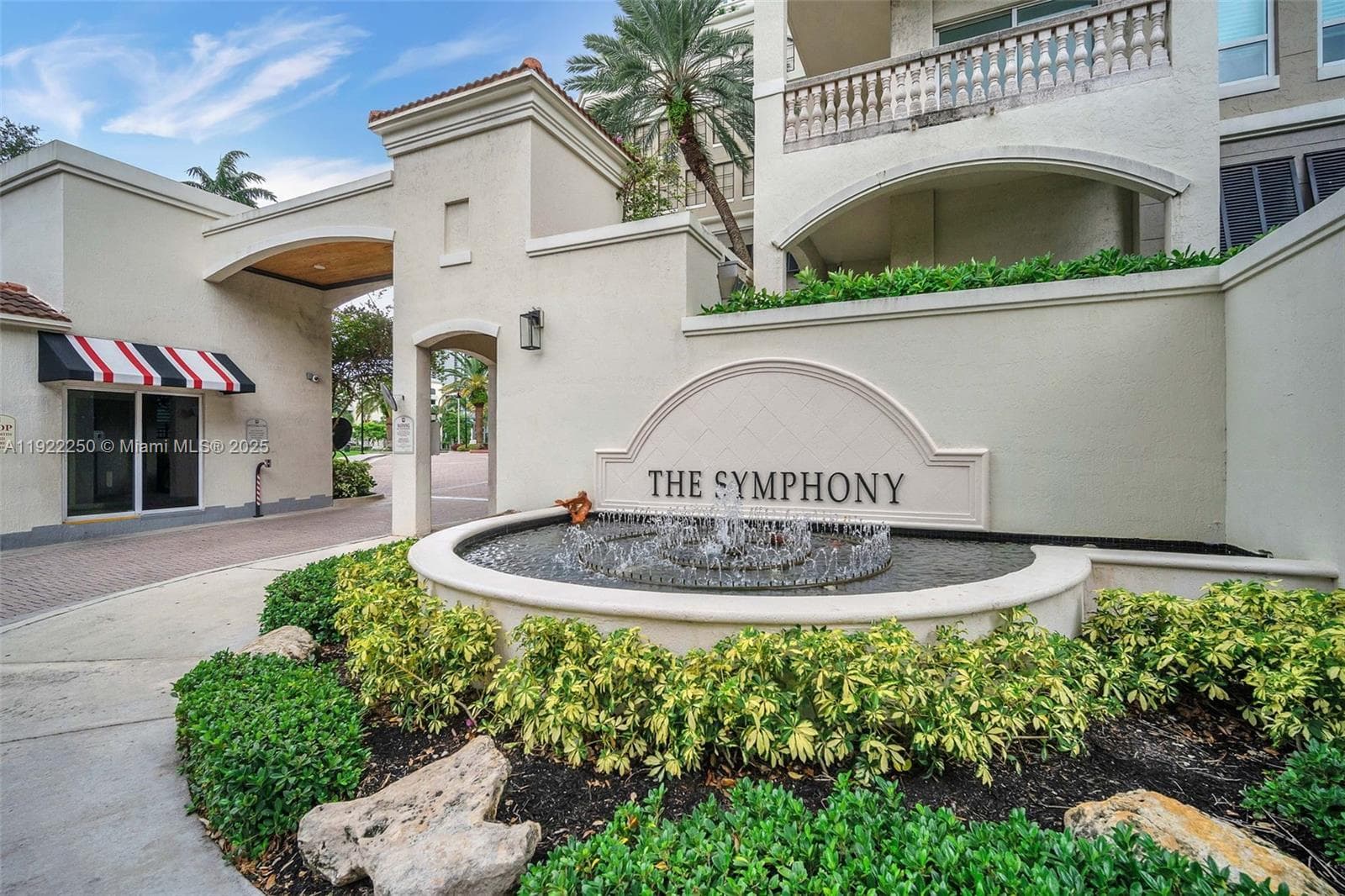 SYMPHONY NORTH CONDO · #914N in Fort Lauderdale - Photo 1
