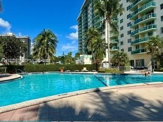 OCEANVIEW BUILDING · #414 in Sunny Isles Beach - Photo 3
