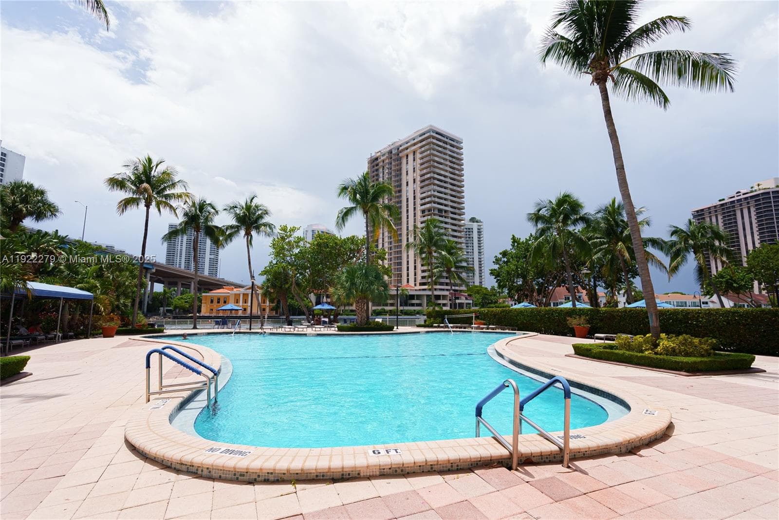 OCEANVIEW BUILDING A 2+Den · #320 in Sunny Isles Beach - Photo 23