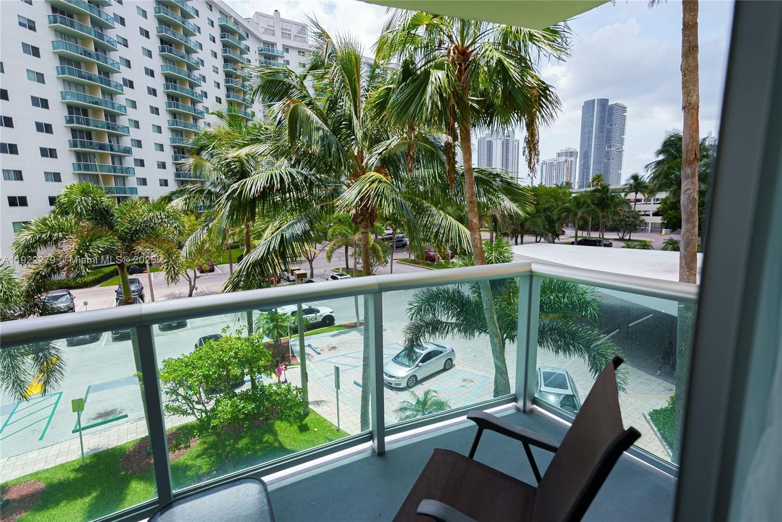 OCEANVIEW BUILDING A 2+Den · #320 in Sunny Isles Beach - Photo 9