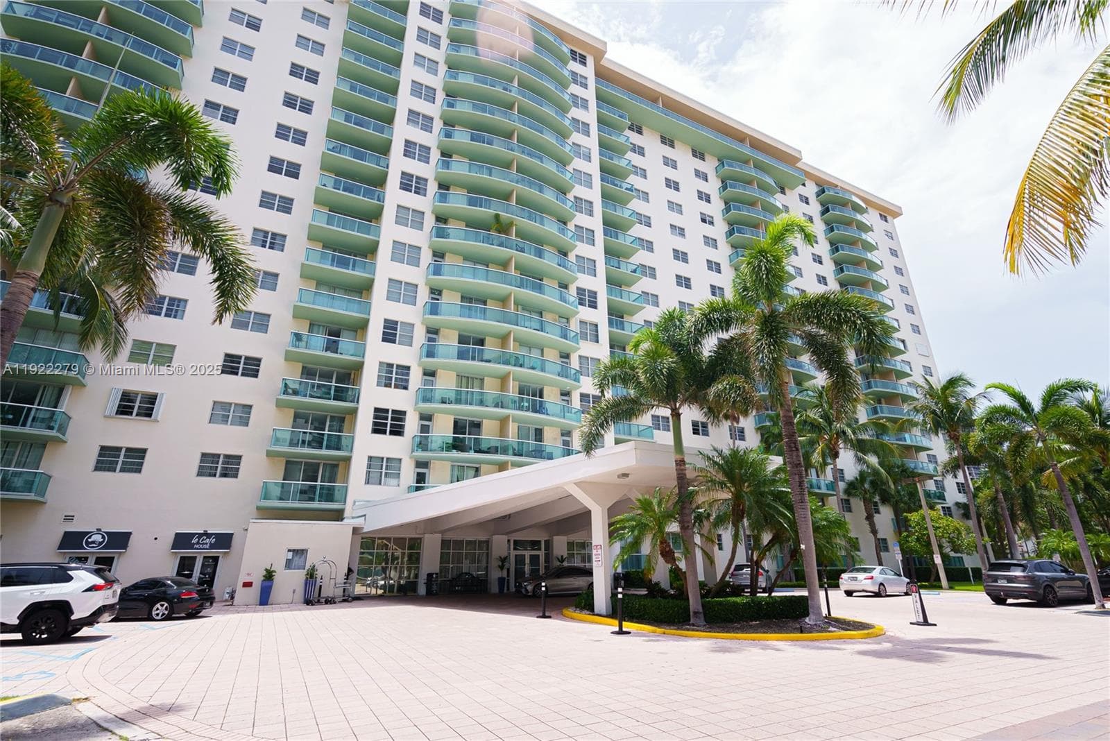 OCEANVIEW BUILDING A 2+Den · #320 in Sunny Isles Beach - Photo 37