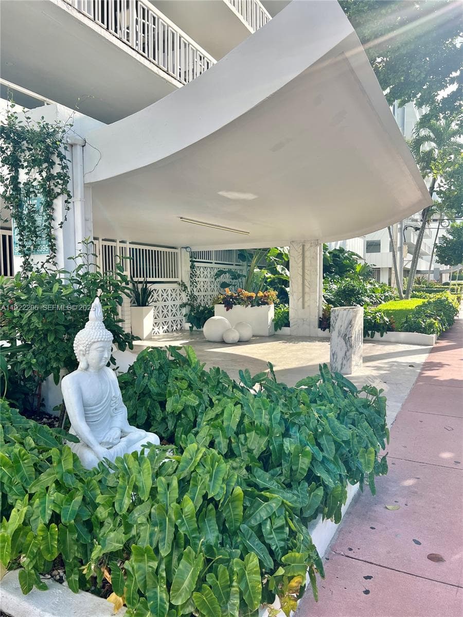 THE PRESIDENTIAL CONDO · #417 in Miami Beach - Photo 27