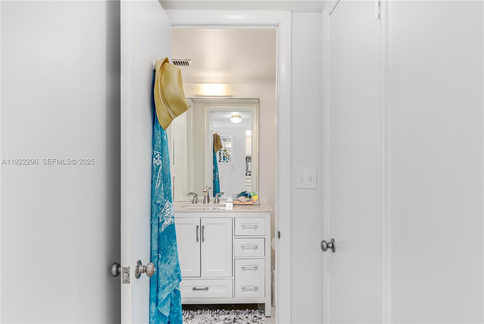 THE PRESIDENTIAL CONDO · #417 in Miami Beach - Photo 11