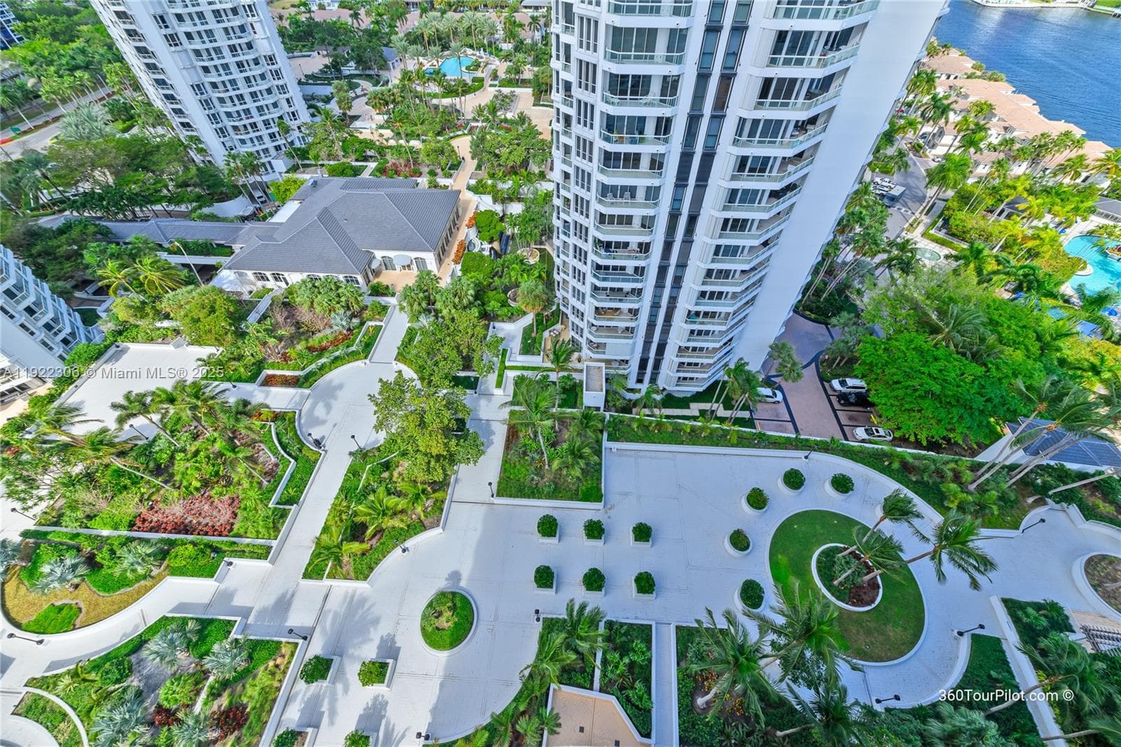ATLANTIC III AT THE POINT · #2001 in Aventura - Photo 39