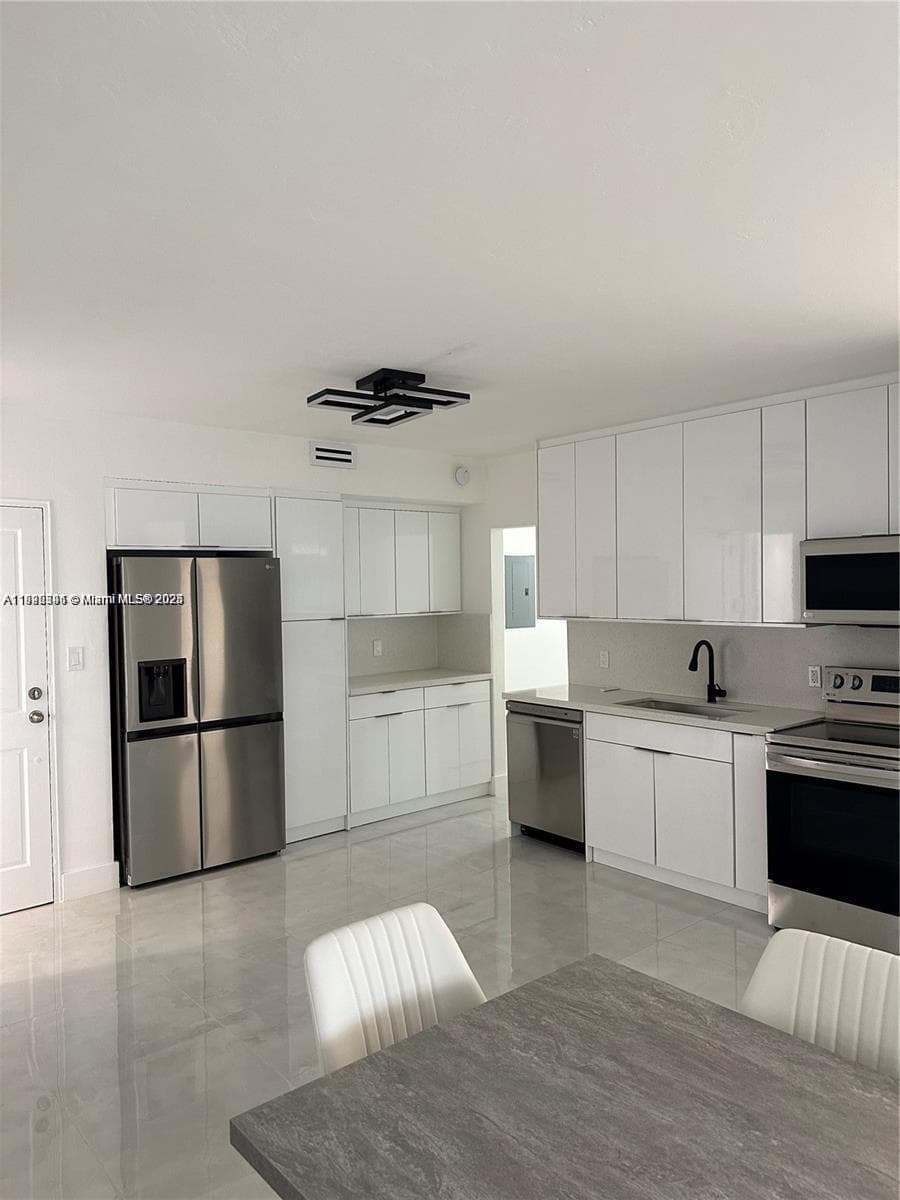 THE PLAZA OF BAL HARBOUR · #1022 in Bal Harbour - Photo 6