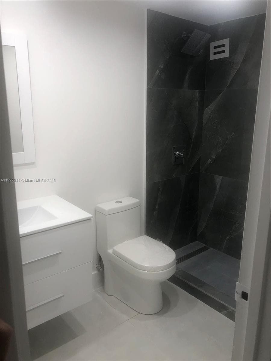 THE PLAZA OF BAL HARBOUR · #1022 in Bal Harbour - Photo 3