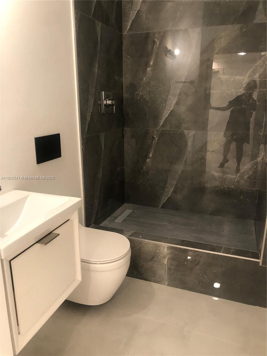 THE PLAZA OF BAL HARBOUR · #1022 in Bal Harbour - Photo 8
