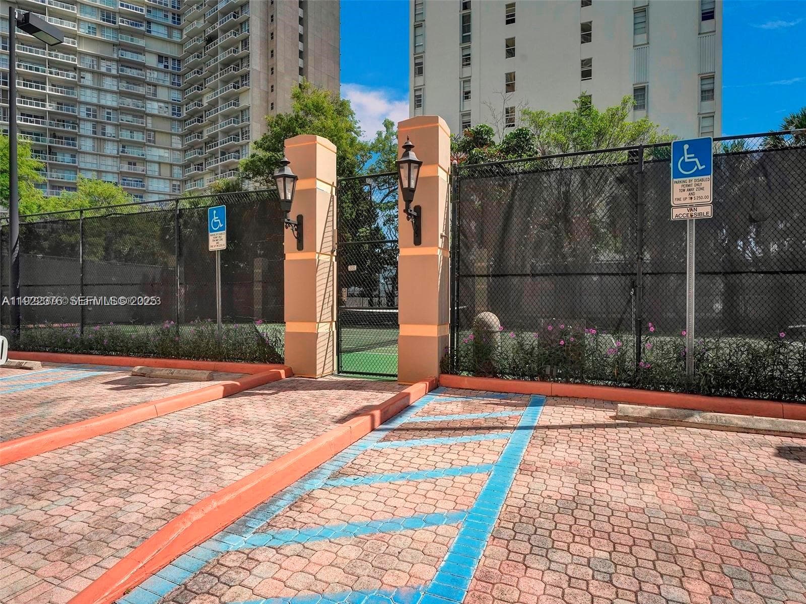 The Metropolitan · #804 in Miami - Photo 43