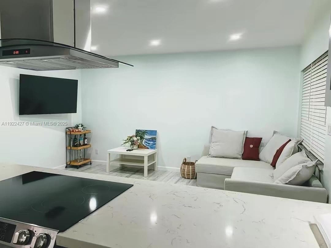 HIBISCUS HOUSE CONDO · #12 in Fort Lauderdale - Photo 3