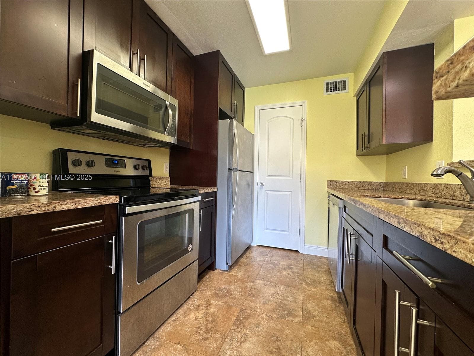 SAILBOAT POINTE CONDO · #2209 in Oakland Park - Photo 19