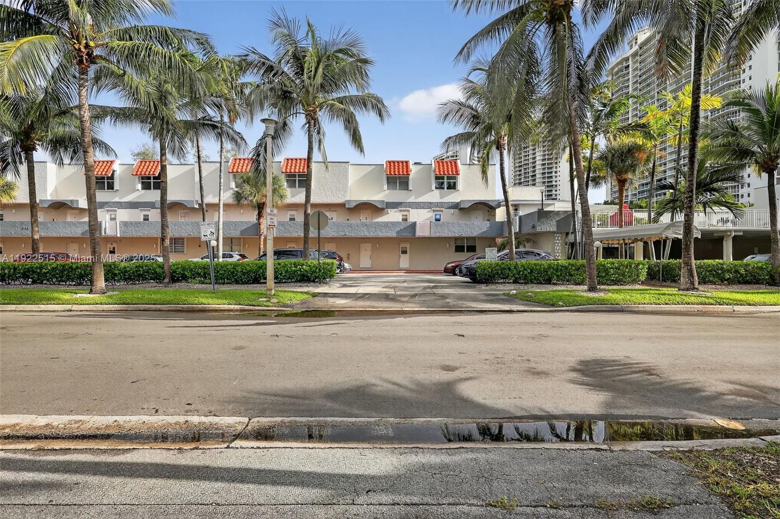 SANDPIPER CONDO · #57 in North Miami Beach - Photo 27