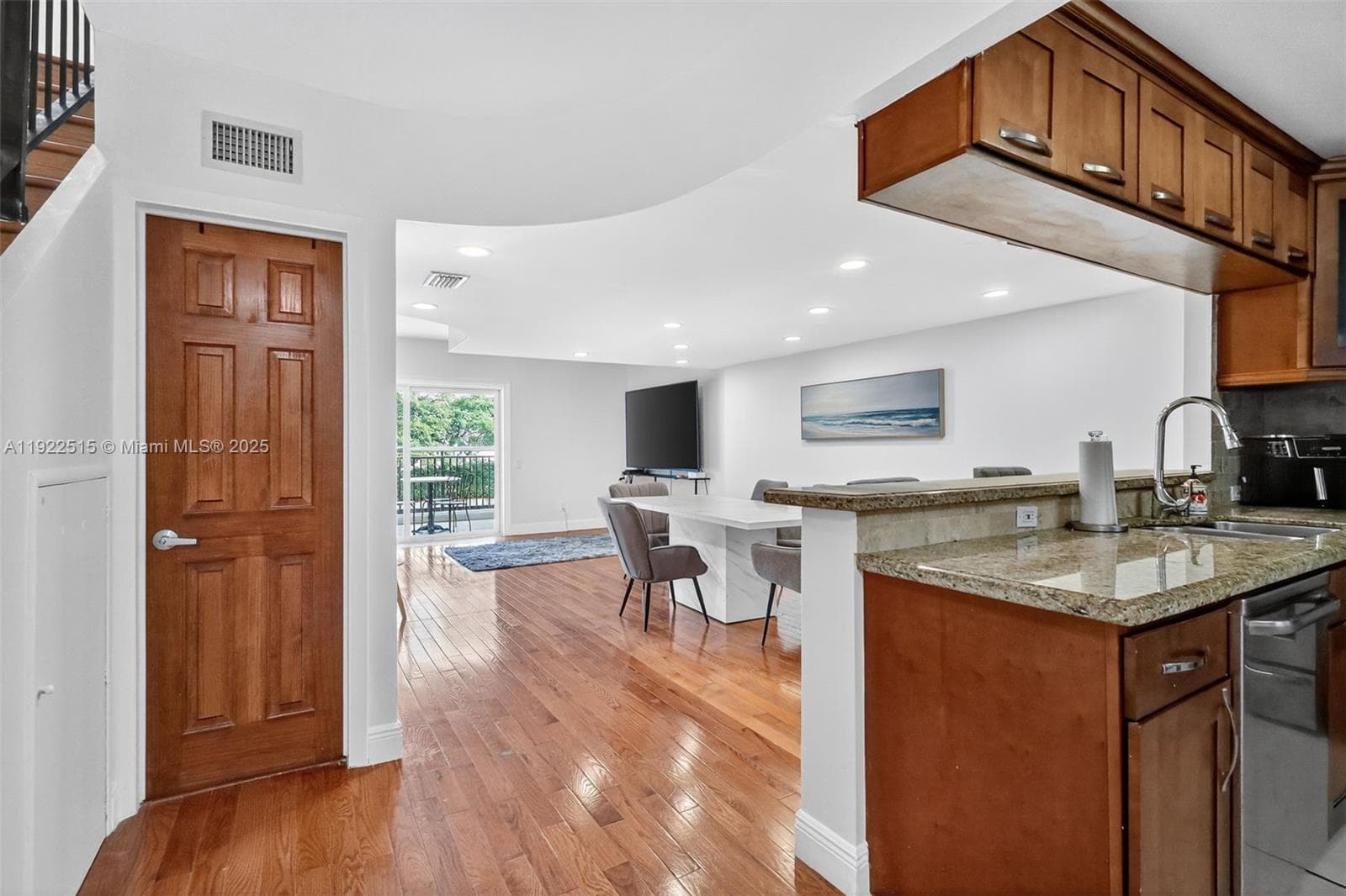 SANDPIPER CONDO · #57 in North Miami Beach - Photo 7