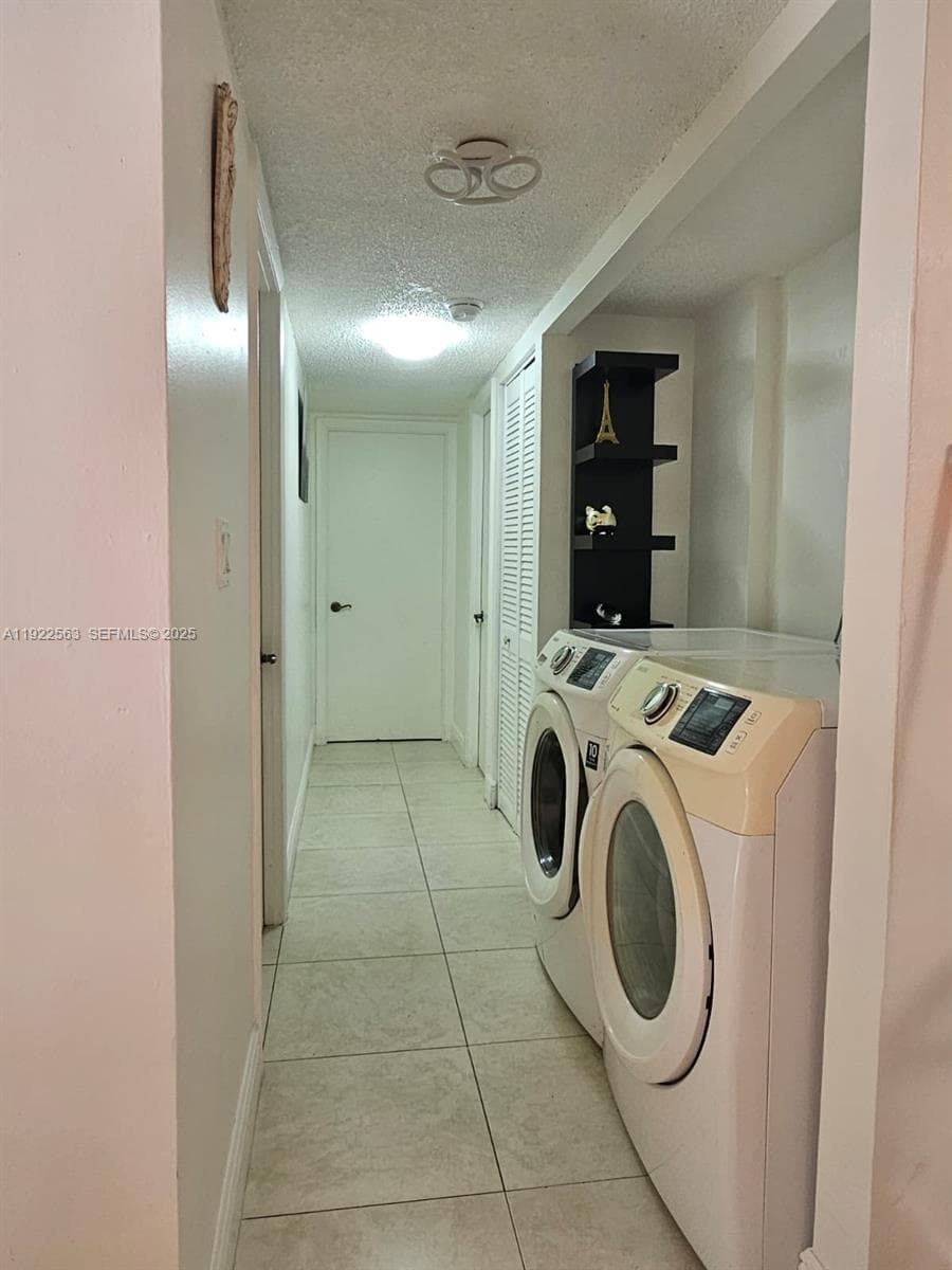 Summit Chase Condo · #111 in Miami - Photo 25