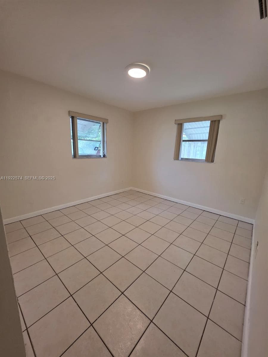5626 Freedom St photo 7
