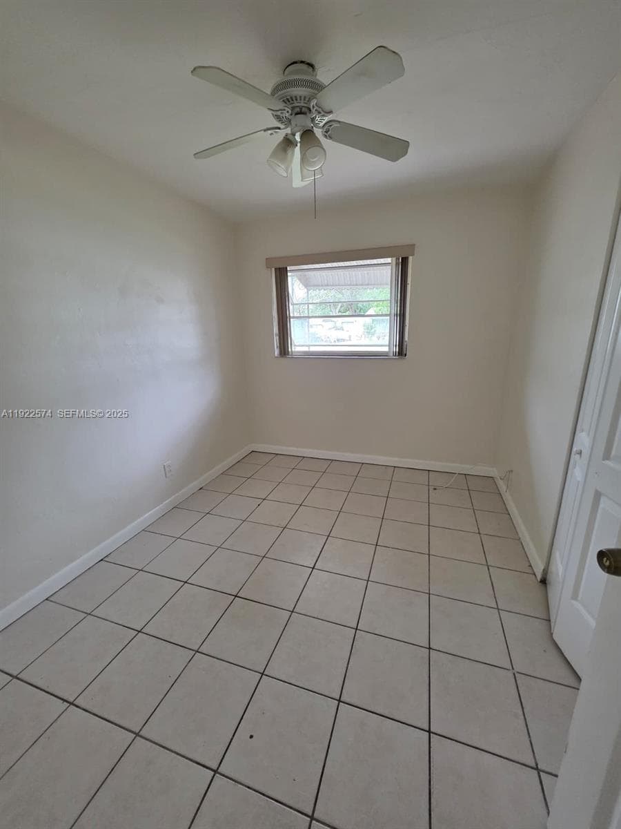5626 Freedom St photo 9