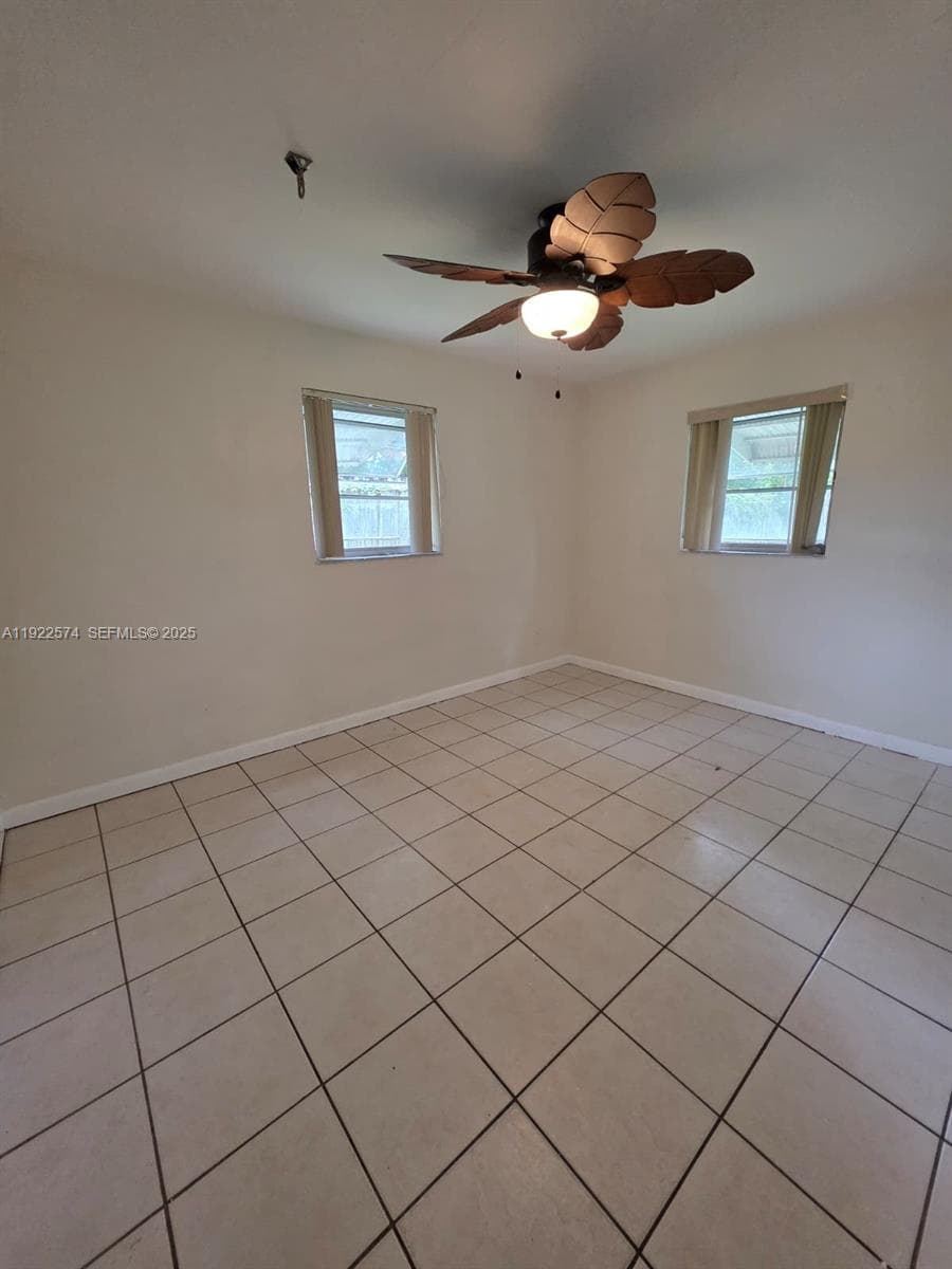 5626 Freedom St photo 8