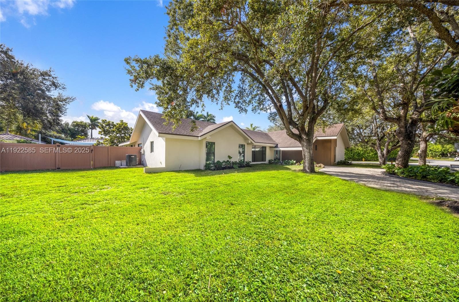 8120 SW 162nd St photo 8