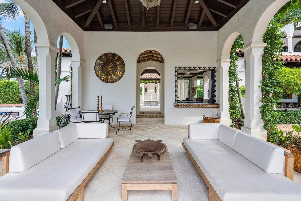 Downstairs Open Porch 1
