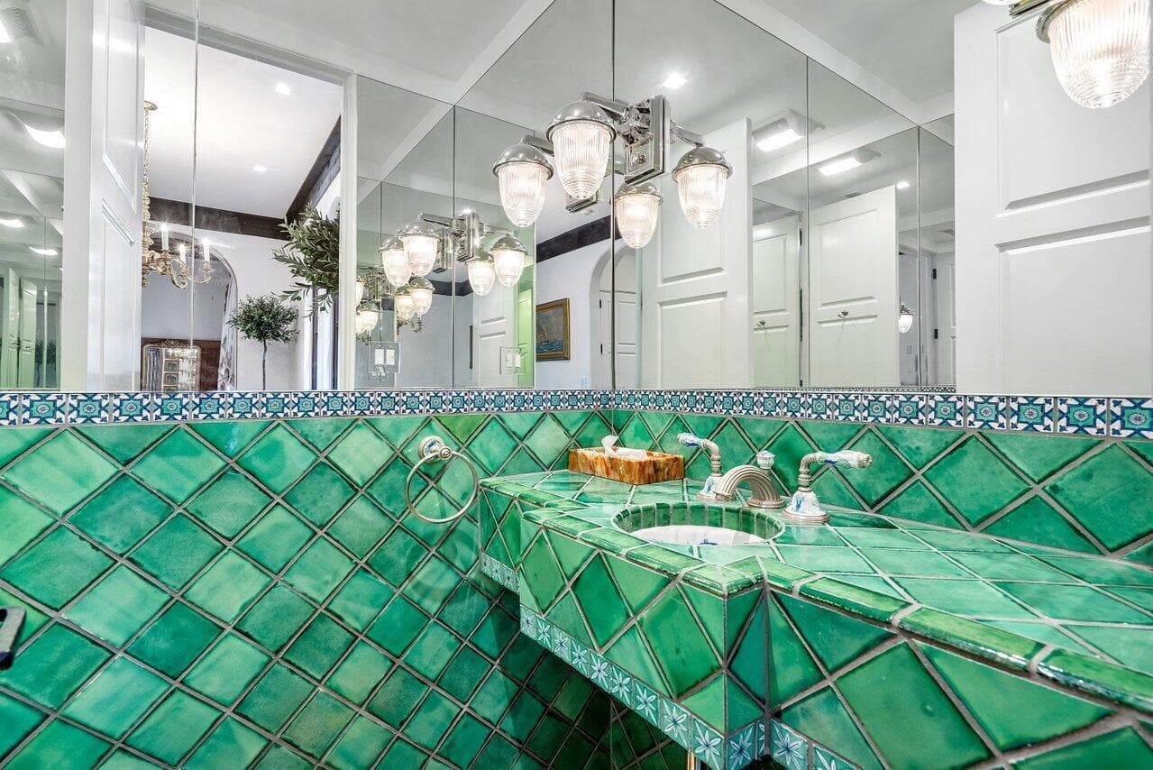 Powder Room