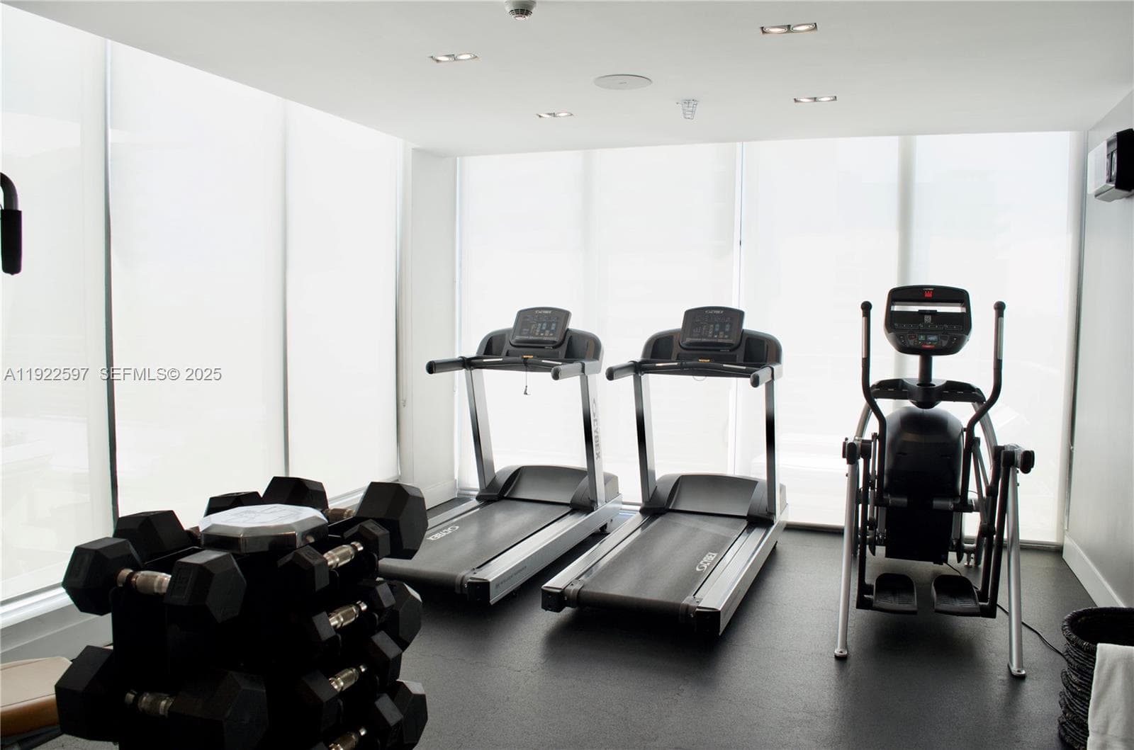 6080 COLLINS CONDO · #506 in Miami Beach - Photo 25