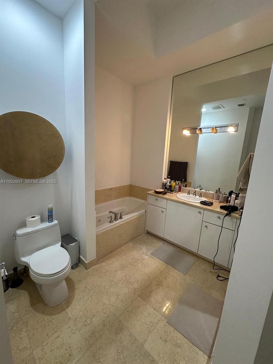 TURNBERRY VILLAGE SO TOWE · #114 in Aventura - Photo 11