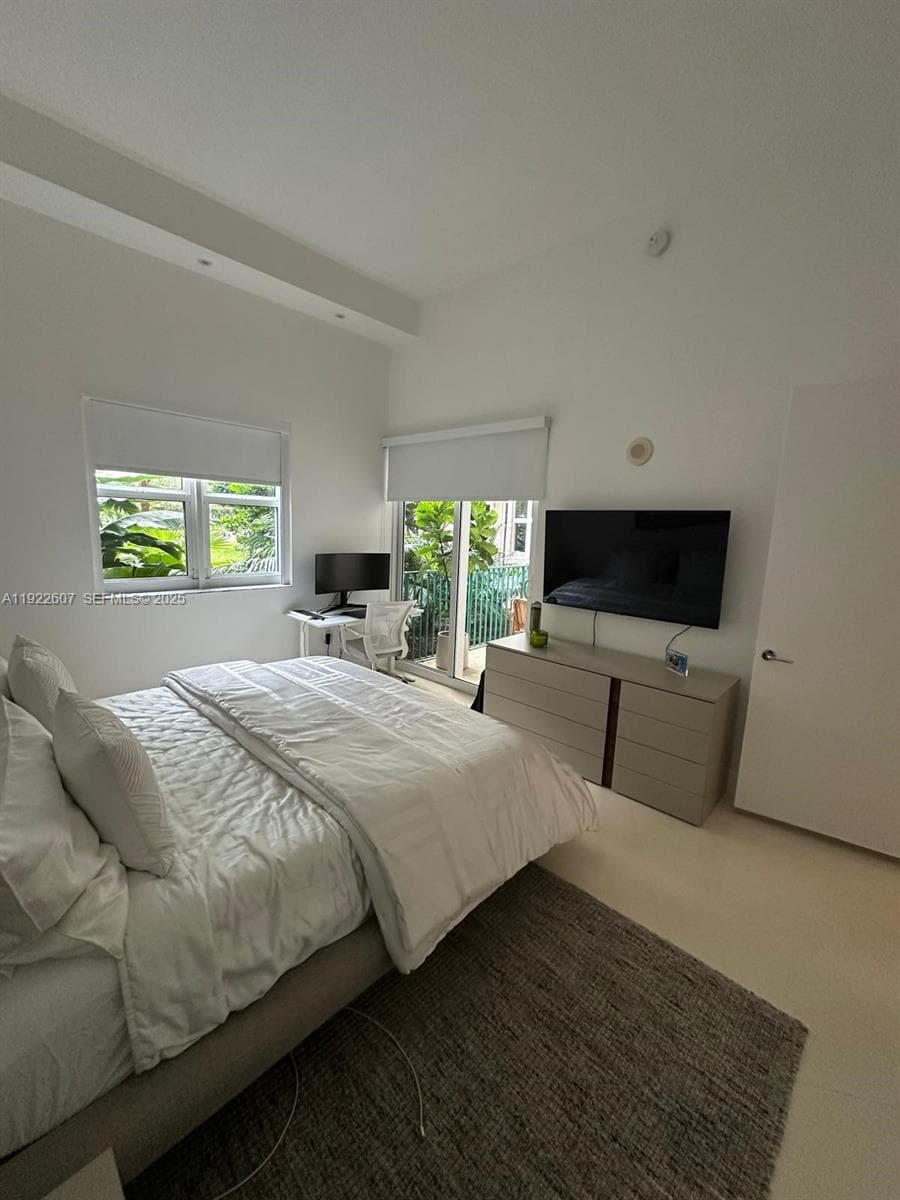TURNBERRY VILLAGE SO TOWE · #114 in Aventura - Photo 4