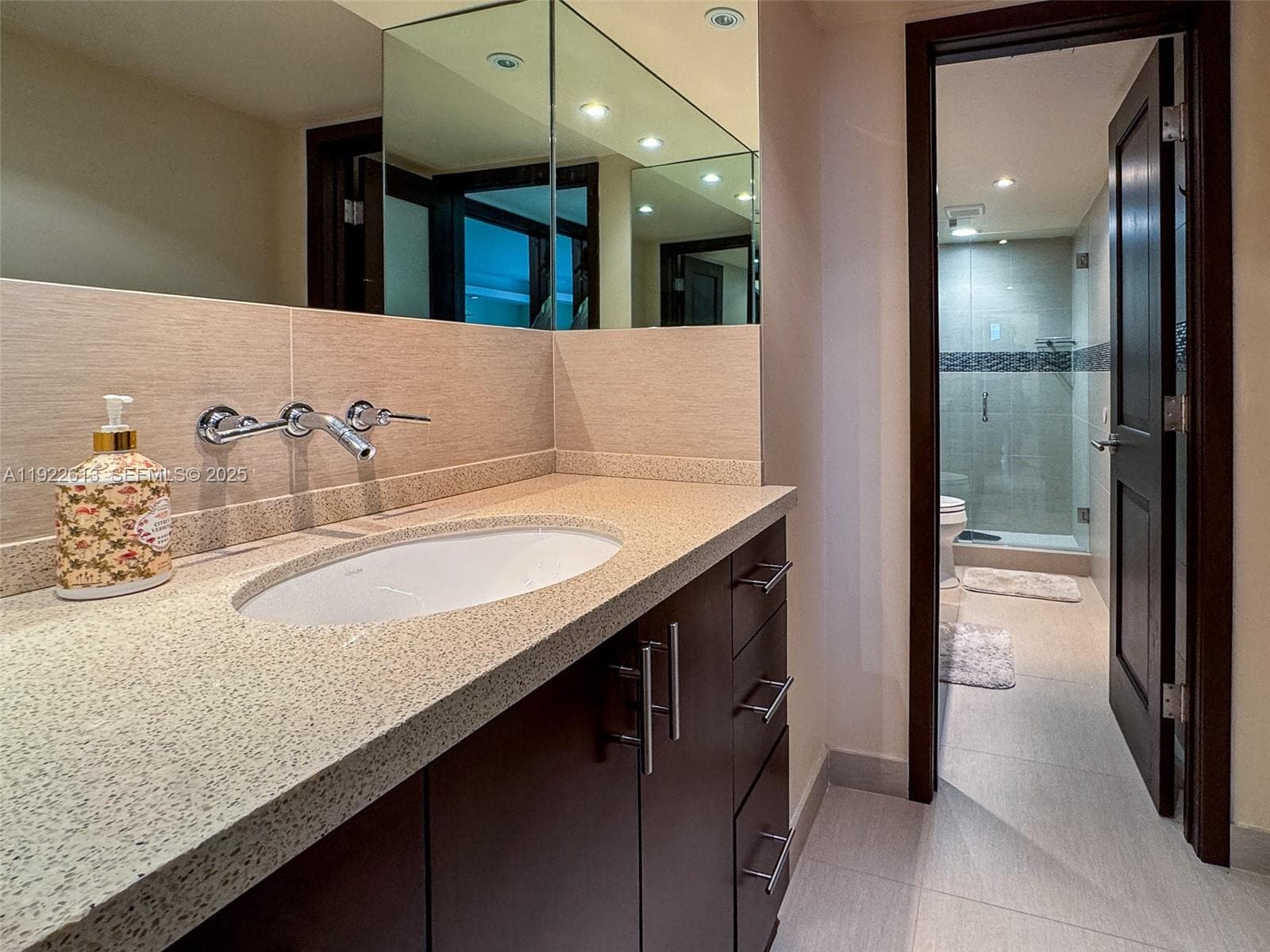 Ocean Waves Condominium · #809 in Surfside - Photo 28