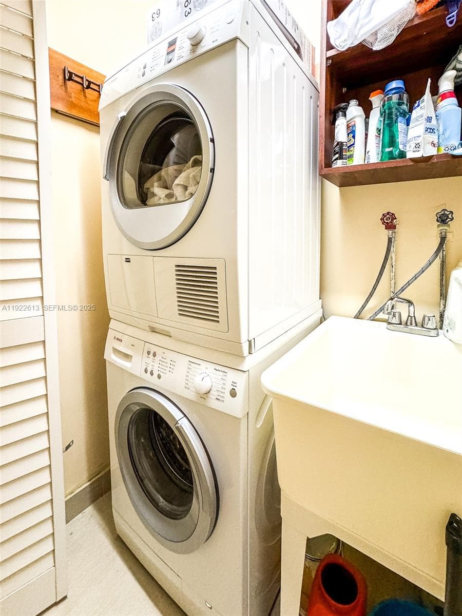 Ocean Waves Condominium · #809 in Surfside - Photo 31