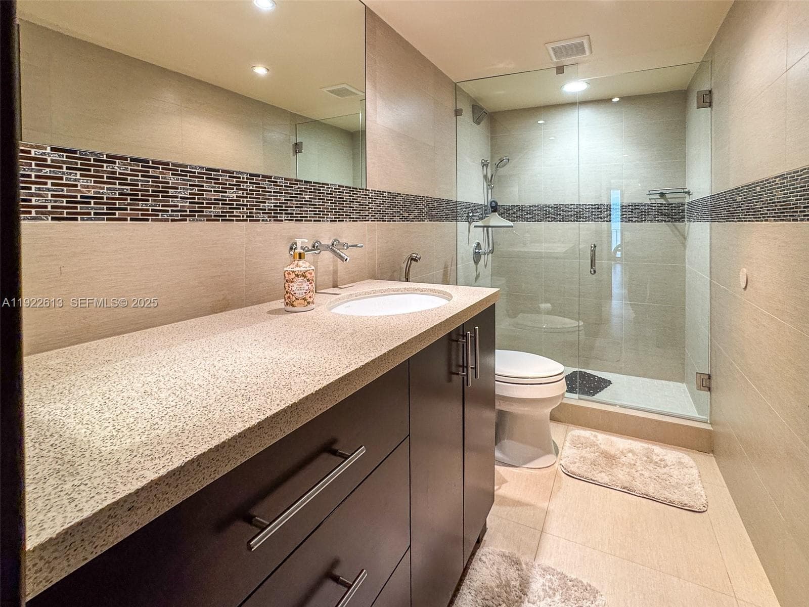 Ocean Waves Condominium · #809 in Surfside - Photo 29
