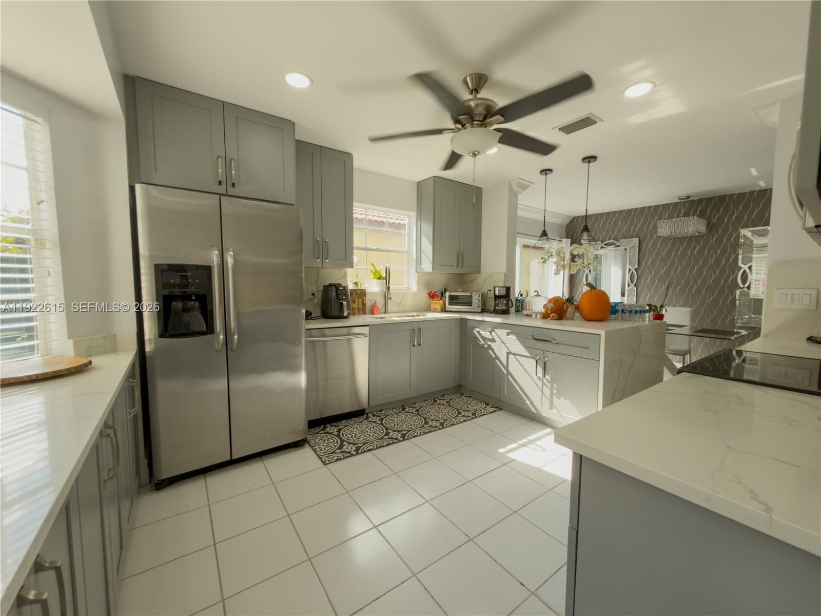 5460 NW 49th Ave photo 16