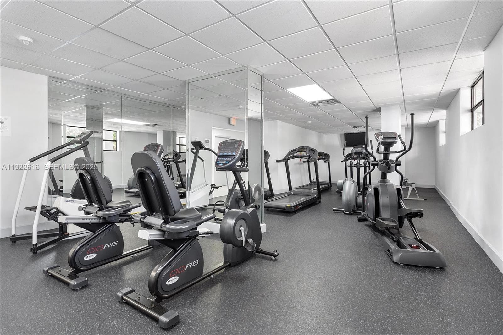 TOWERS OF OCEANVIEW SOUTH · #1124 in Hallandale Beach - Photo 23