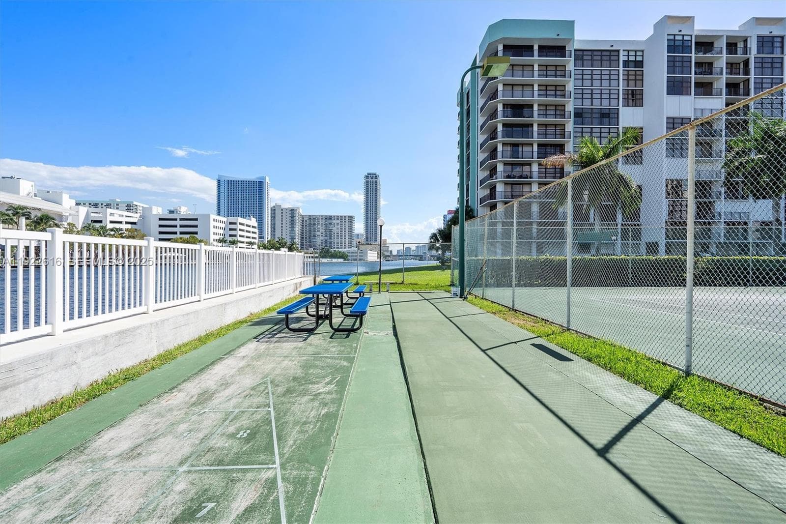 TOWERS OF OCEANVIEW SOUTH · #1124 in Hallandale Beach - Photo 37