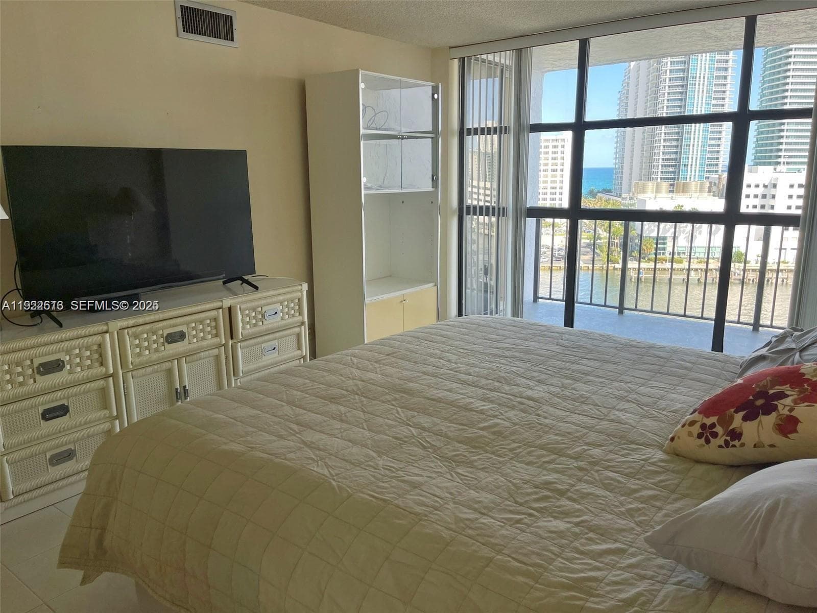 TOWERS OF OCEANVIEW SOUTH · #1124 in Hallandale Beach - Photo 8