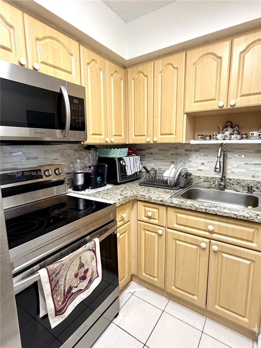 EL CID CONDO · #212 in Miami - Photo 32