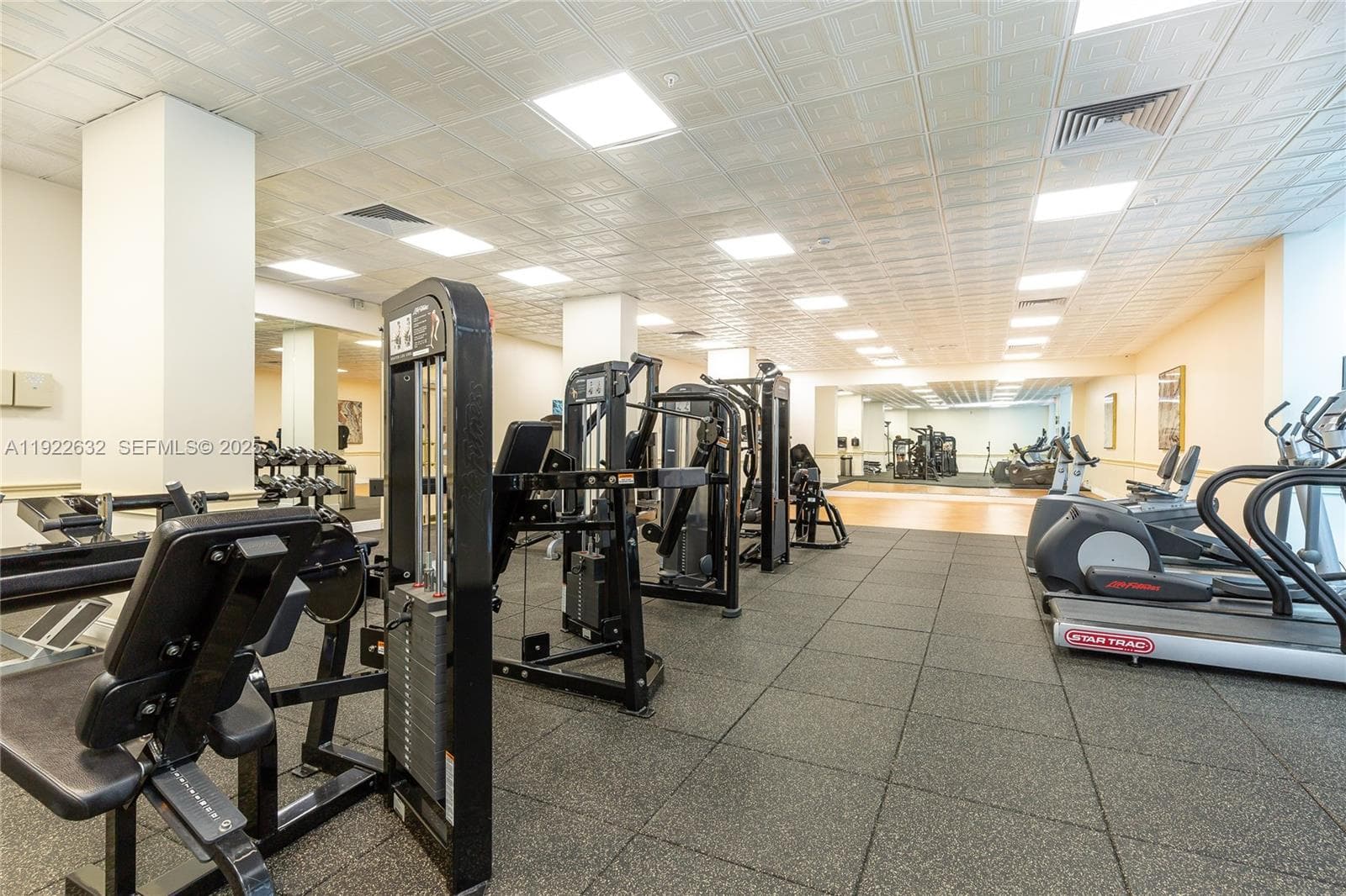 PARKER PLAZA · #412 in Hallandale Beach - Photo 20