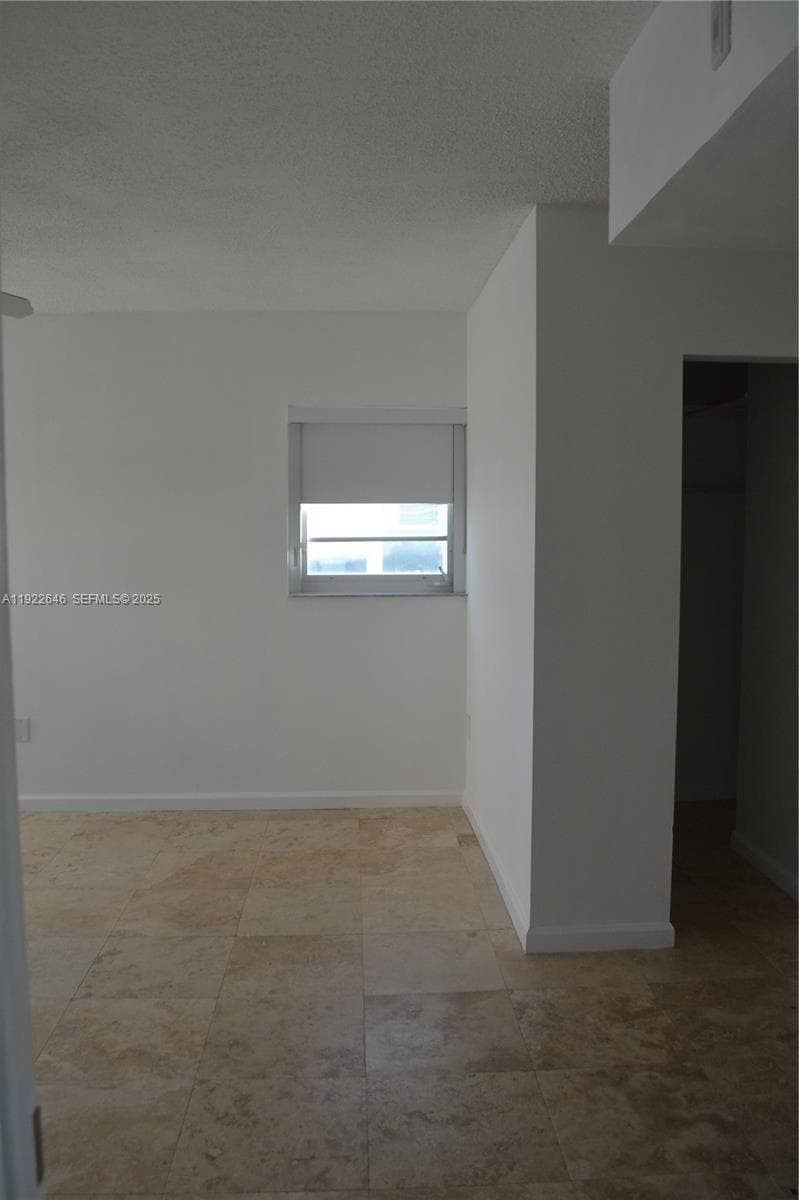 OCEAN LAKEVIEW CONDO · #201 in Miami Beach - Photo 16