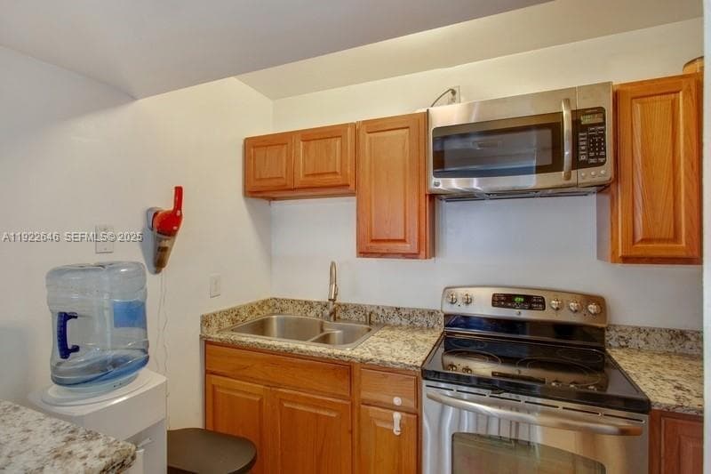 OCEAN LAKEVIEW CONDO · #201 in Miami Beach - Photo 4