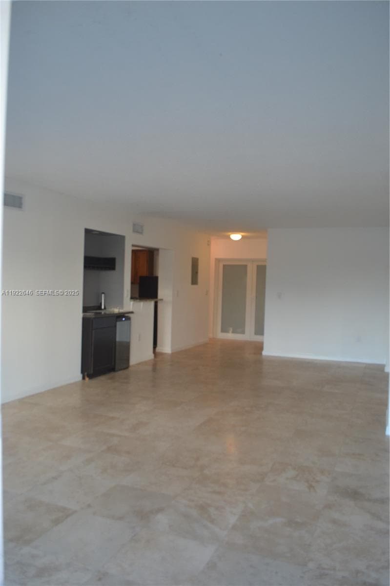 OCEAN LAKEVIEW CONDO · #201 in Miami Beach - Photo 21