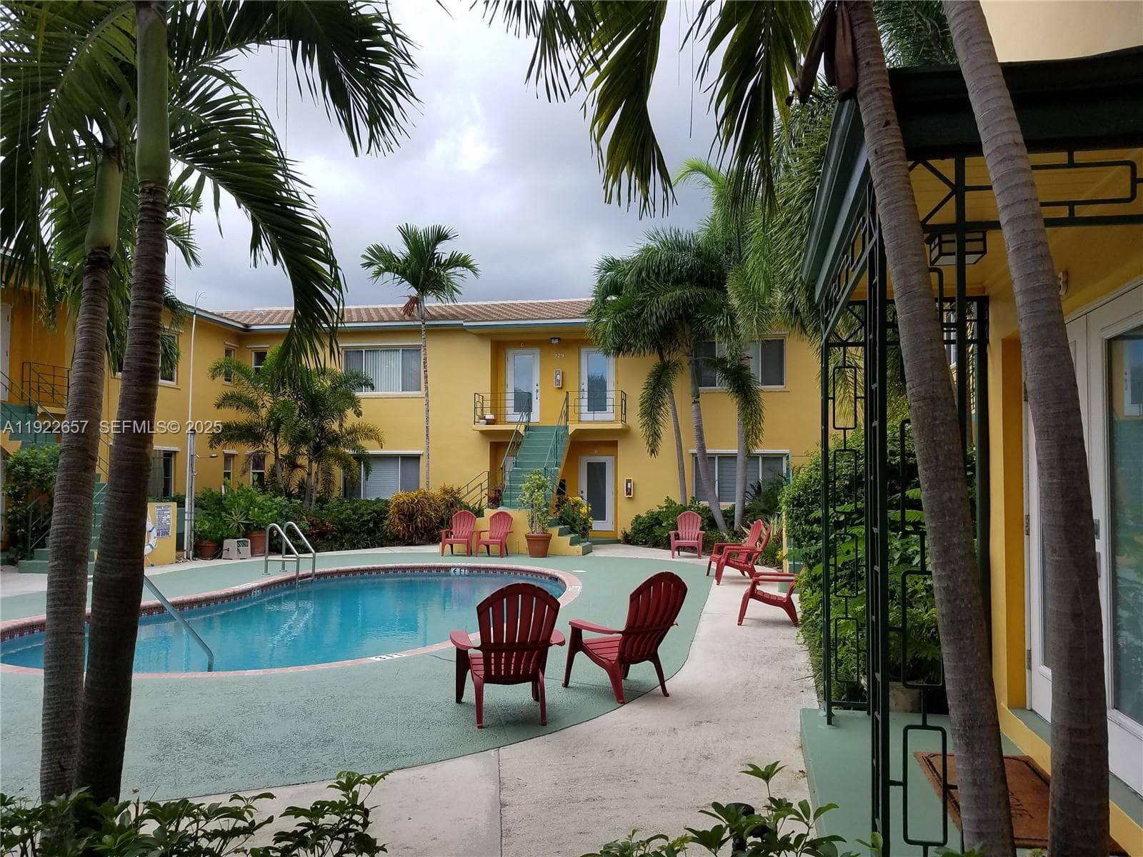 VICTORIA PARK GARDEN COND · #729C in Fort Lauderdale - Photo 12