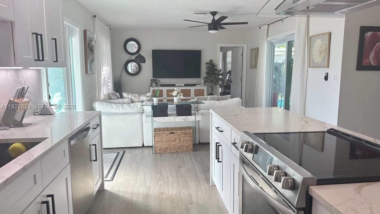 4455 NW 18th Ter photo 17