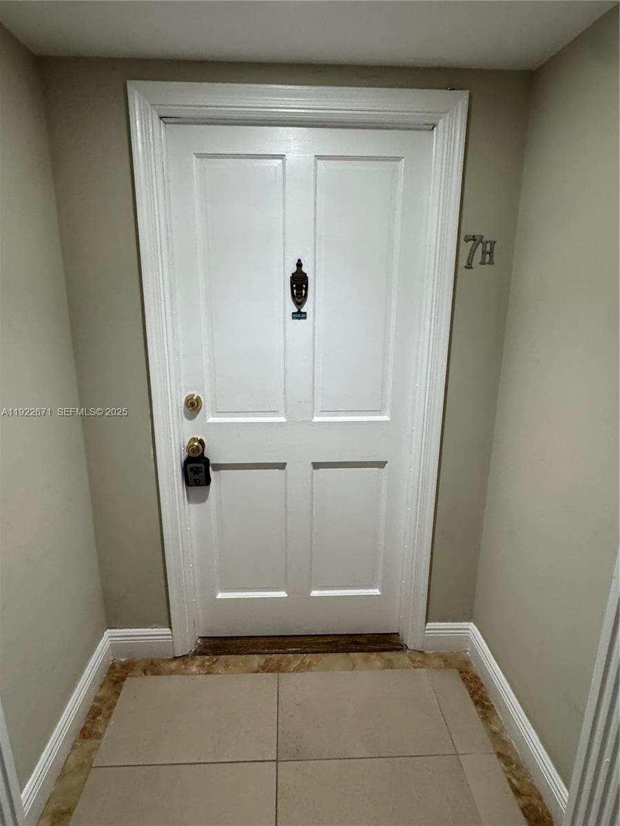 ST REGIS APTS CONDO · #7H in Bay Harbor Islands - Photo 12