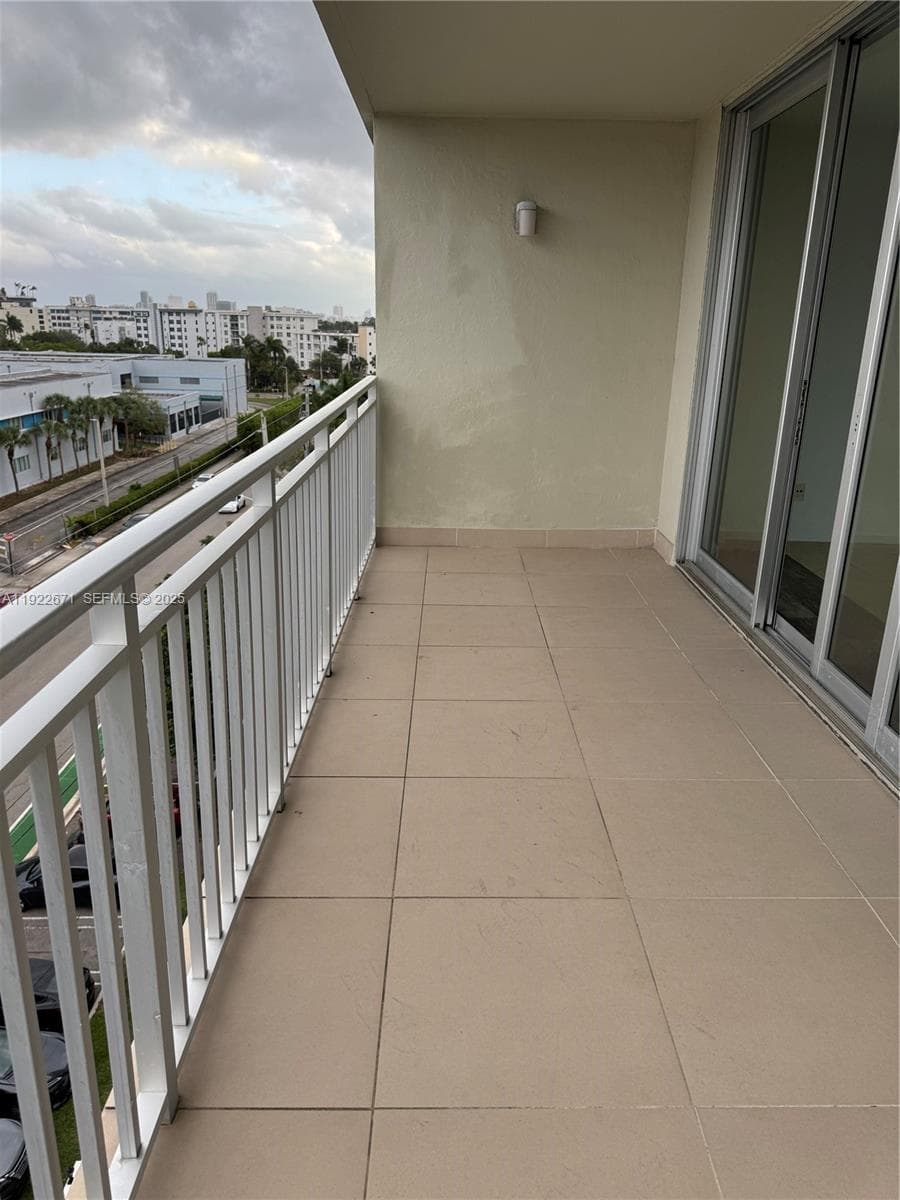 ST REGIS APTS CONDO · #7H in Bay Harbor Islands - Photo 15