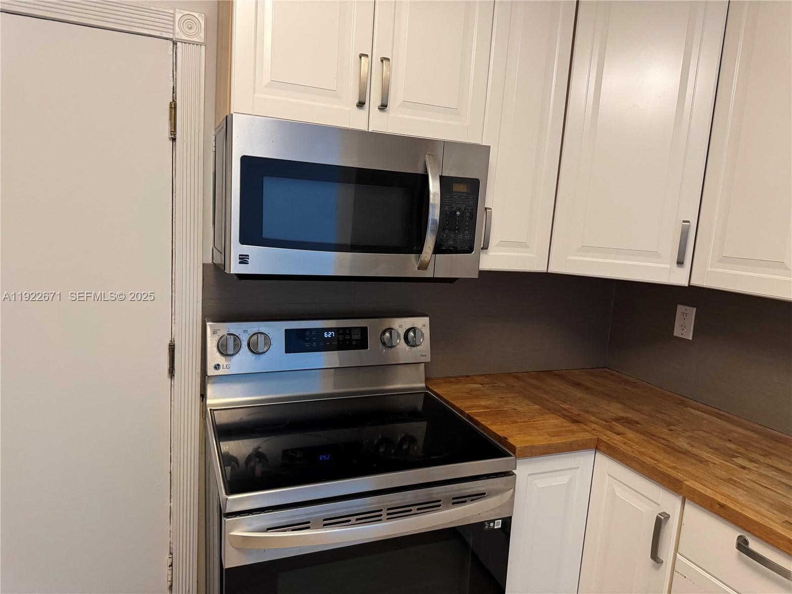 ST REGIS APTS CONDO · #7H in Bay Harbor Islands - Photo 4