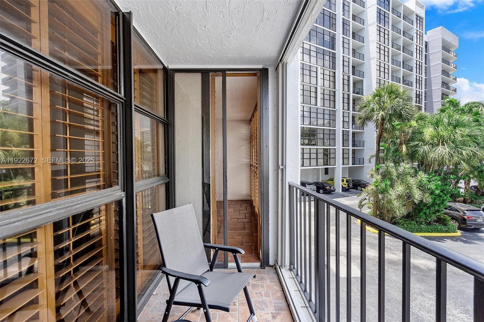 TOWERS OF OCEANVIEW SOUTH · #217 in Hallandale Beach - Photo 17