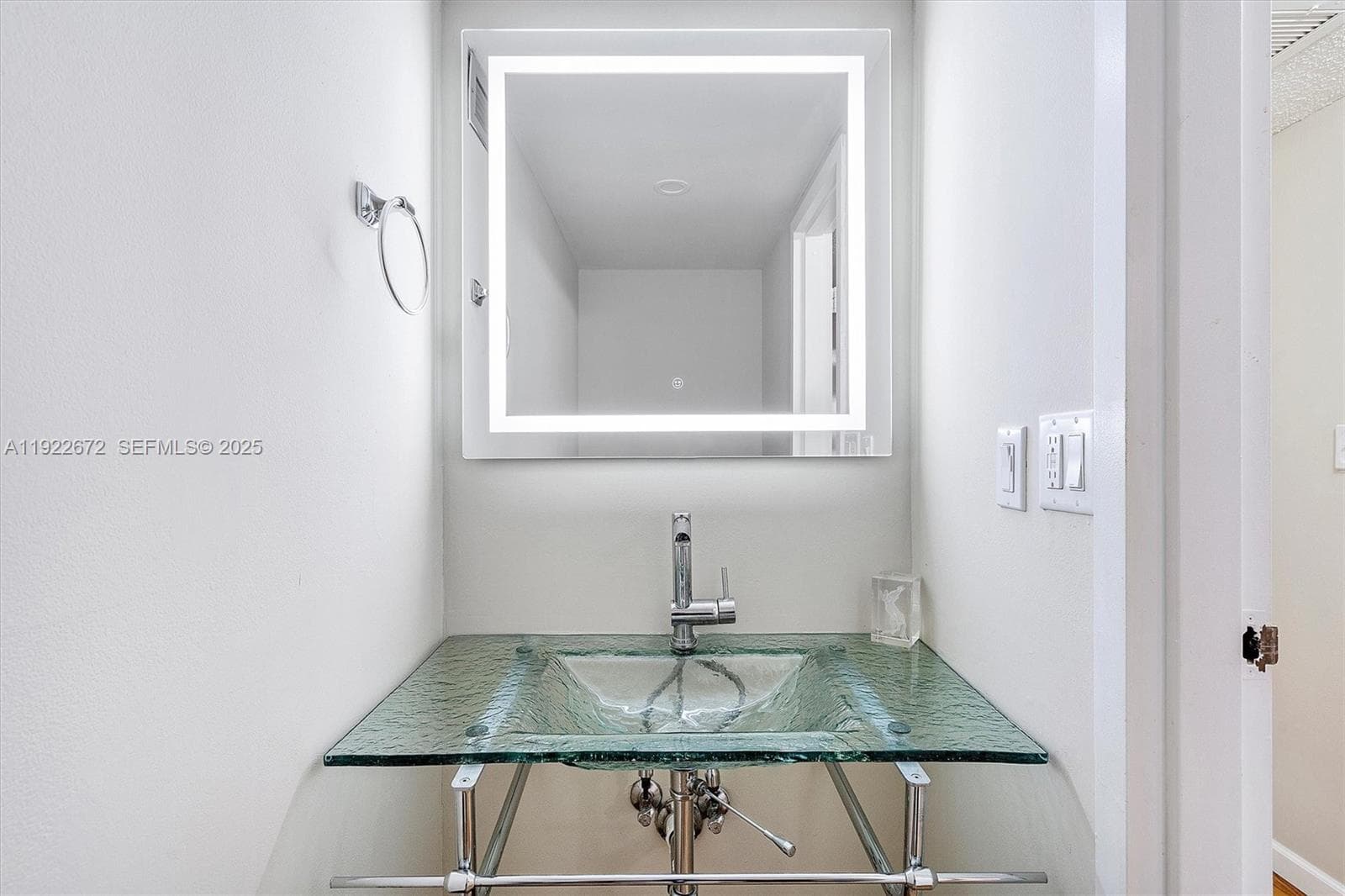TOWERS OF OCEANVIEW SOUTH · #217 in Hallandale Beach - Photo 12
